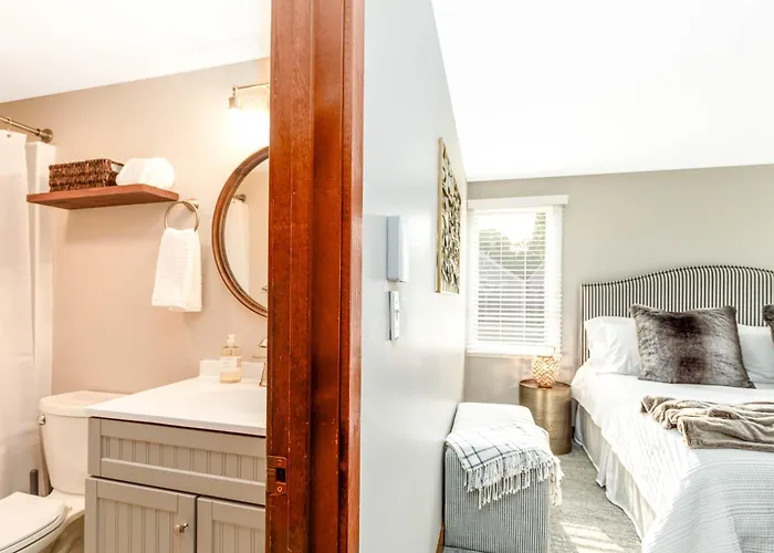 Hideaway Cove Galena