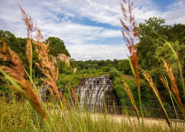 Hideaway Cove * Galena